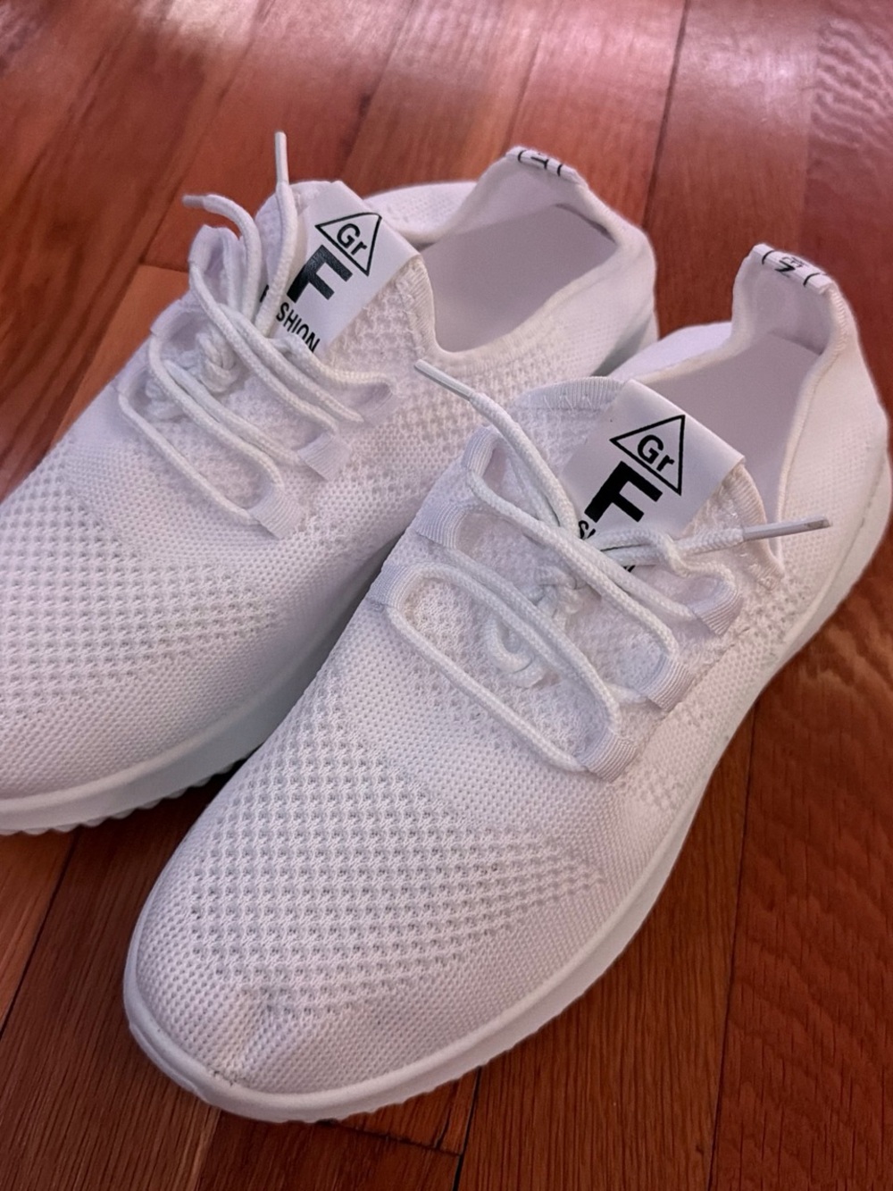 Lightweight White Knit Athletic Sneakers for Women